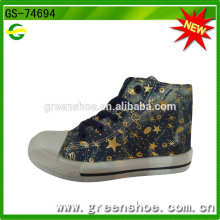 China new style design factory low price canvas shoes
